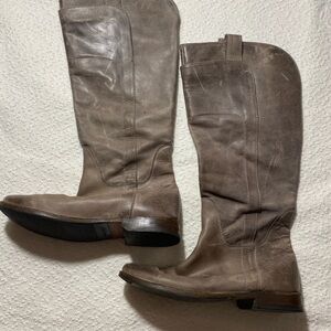 Frye Boots Gray Size 7.5B